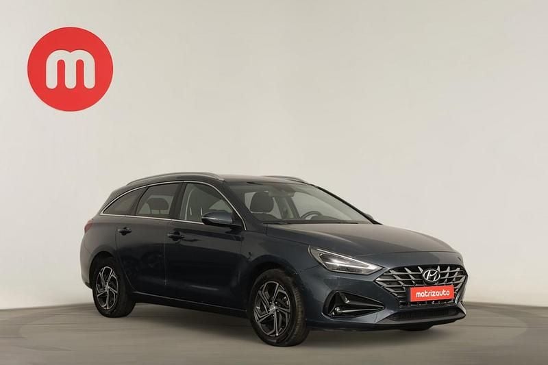 Azul Usado 2024 Hyundai i30 Style Carrinha | € 21.499 (Preço justo) - Imagem 1/4
