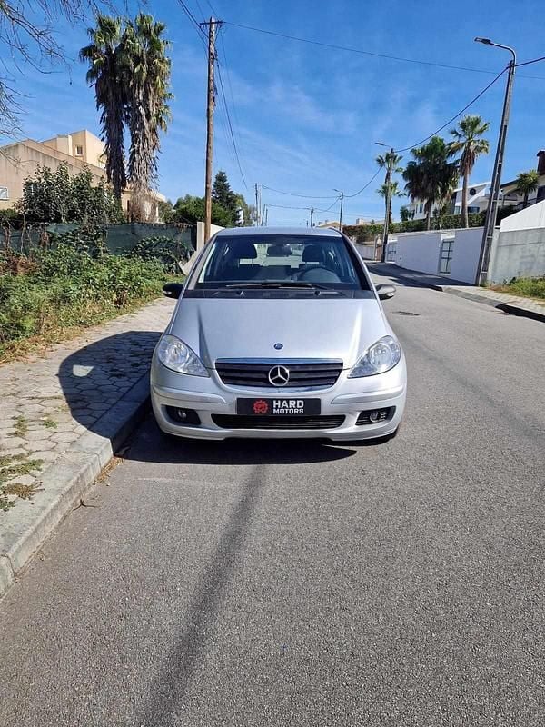 Cinzento Usado 2007 Mercedes A150 | € 5.000 (Preço justo) - Imagem 1/4