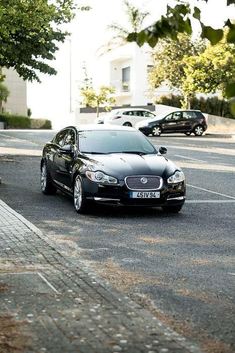 Usado 2010 Jaguar XF S Sedan | € 16.900 - Imagem 1/4