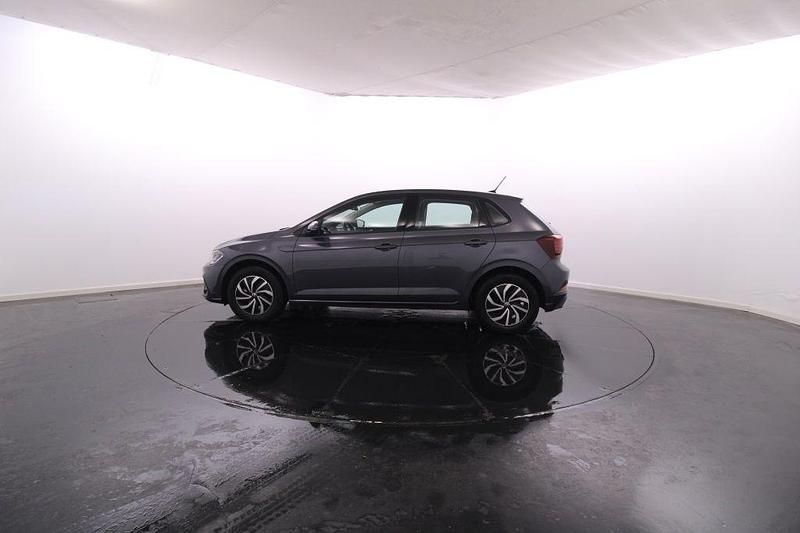 Usado VW Polo 95 HP (69 kW) 2023 Cinzento Citadino