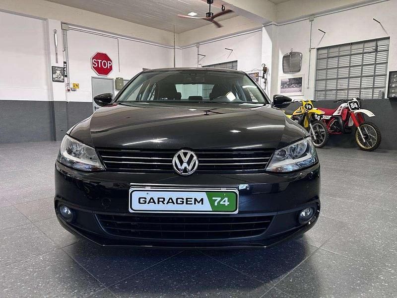 Preto Usado 2011 VW Jetta Sedan | € 9.990 (Caro) - Imagem 1/4