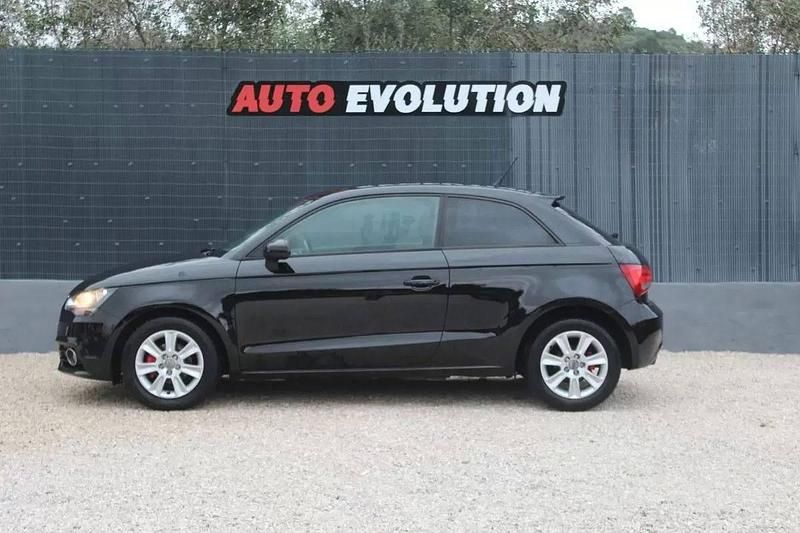 Usado Audi A1 Attraction 86 HP (63 kW) 2011 Preto Citadino