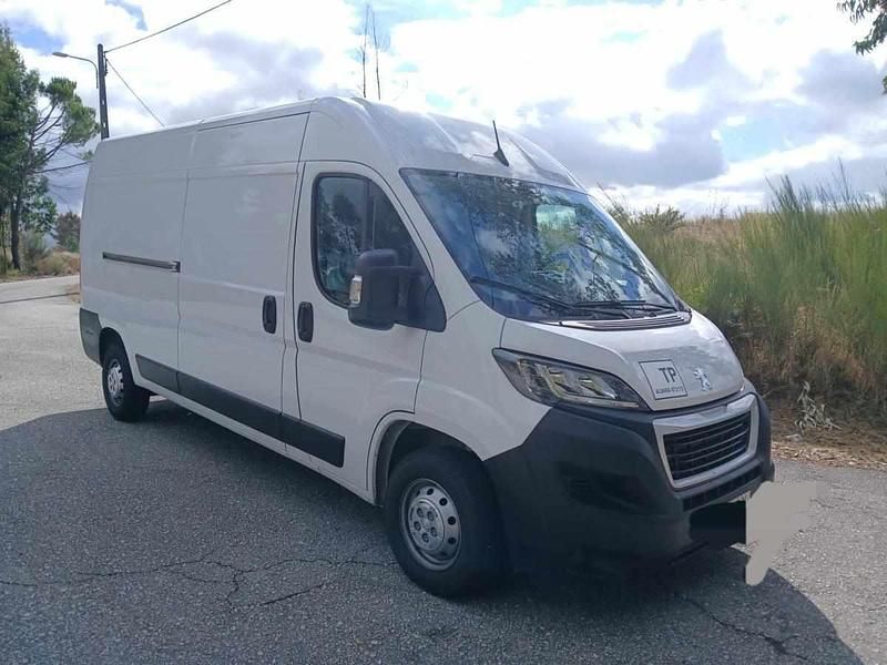 Branco Usado 2024 Peugeot Boxer Van | € 27.000 (Preço elevado) - Imagem 1/4