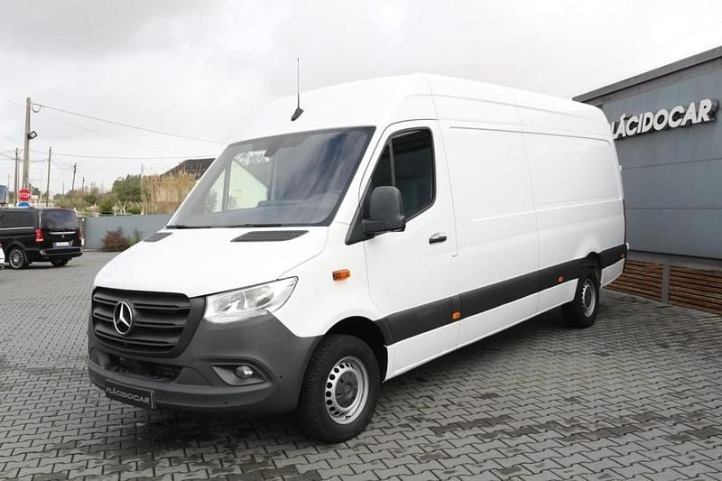 Usado Mercedes Sprinter 170 HP (125 kW) 2024 Branco Van