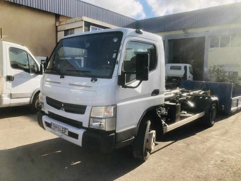 Branco Usado 2011 Mitsubishi Canter | € 28.000 (Preço elevado) - Imagem 1/4