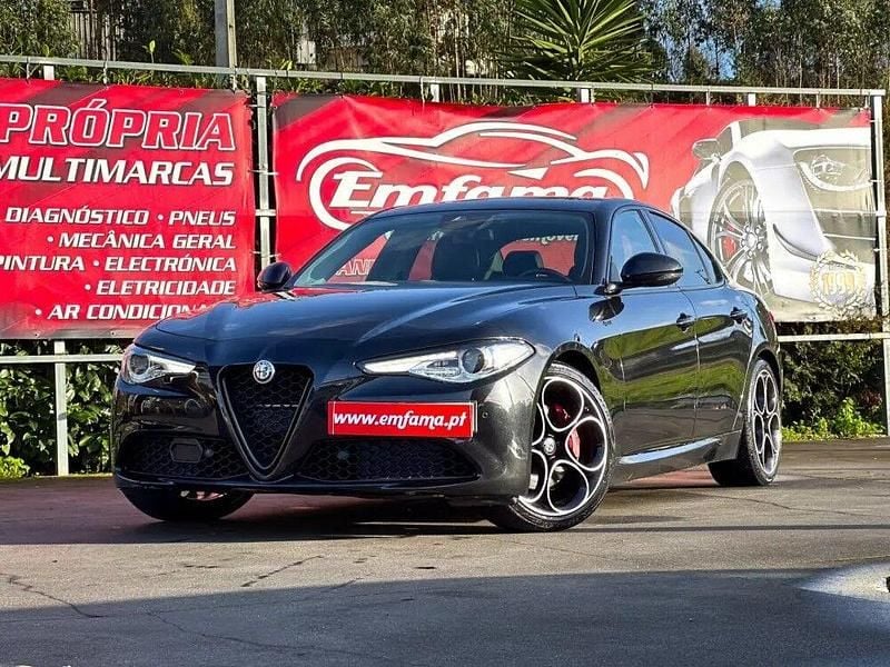 Usado Alfa Romeo Giulia Sprint 190 HP (139 kW) 2022 Azul Sedan