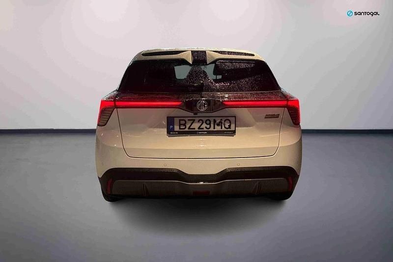 Usado MG MG4 EV Luxury 150 kW (204 HP) 2025 Branco Citadino