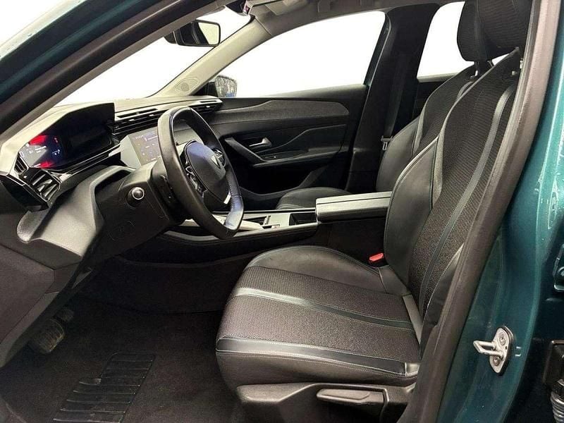 Usado Peugeot 308 SW 130 HP (95 kW) 2023 Verde Carrinha