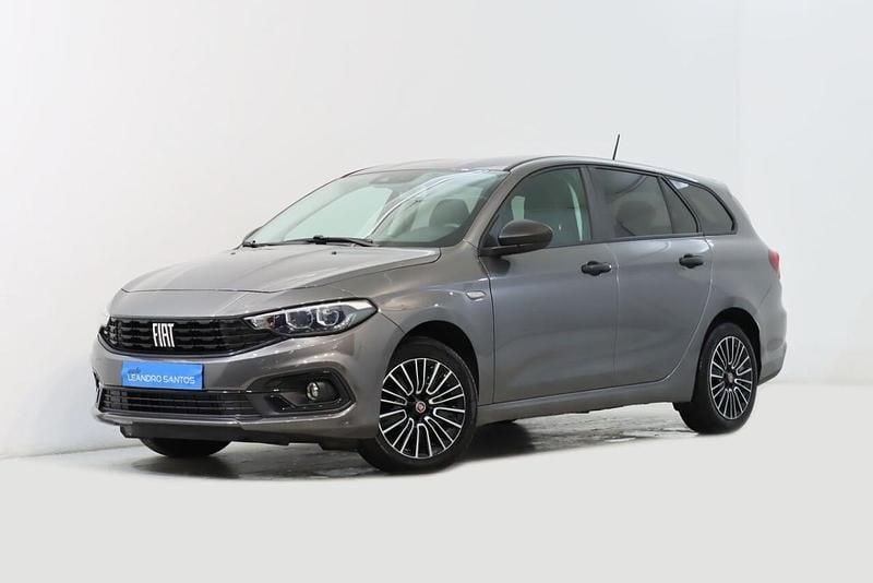 Cinzento Usado 2022 Fiat Tipo Wagon Carrinha | € 13.750 (Bom preço) - Imagem 1/4