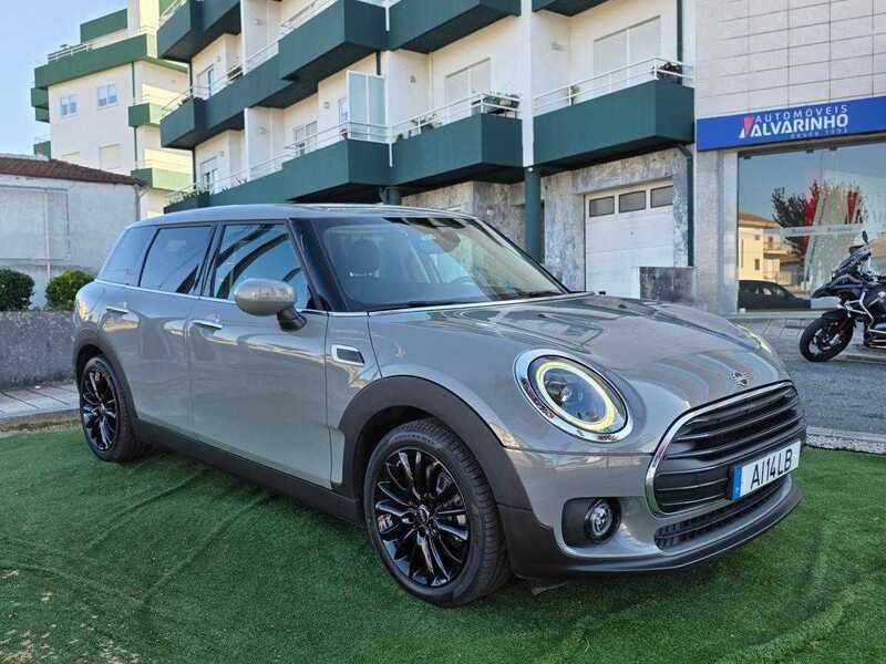 Cinzento Usado 2021 Mini Clubman Carrinha | € 21.950 (Preço justo) - Imagem 1/4
