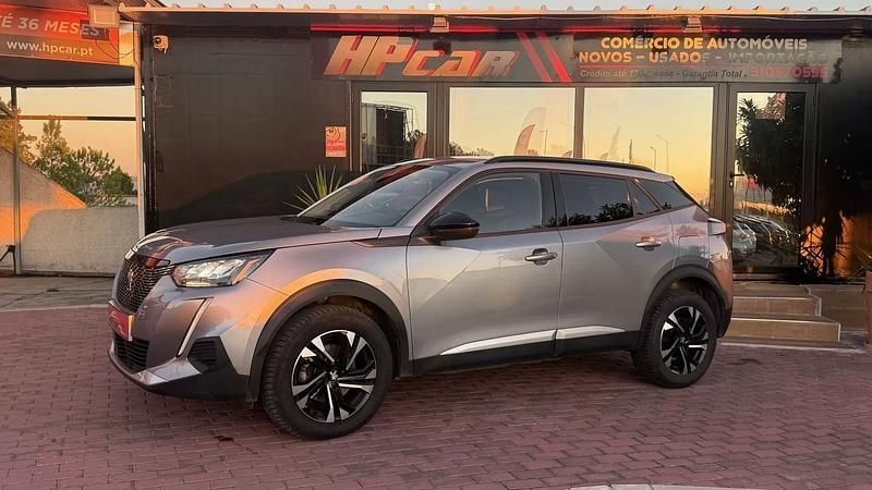 Cinza prata Usado 2022 Peugeot 2008 Allure SUV | € 20.990 (Preço justo) - Imagem 1/4