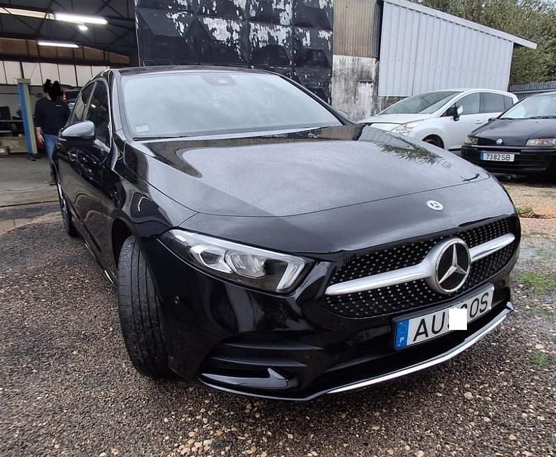 Preto Usado 2022 Mercedes A250 Citadino | € 29.900 (Super Preço) - Imagem 1/4
