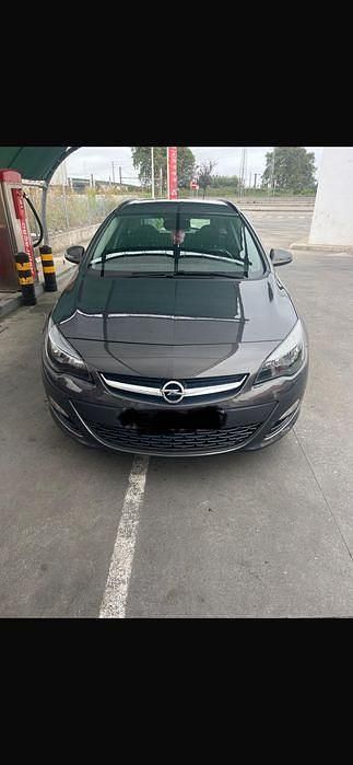 Usado 2013 Opel Astra Sedan | € 6.500 (Preço justo) - Imagem 1/4