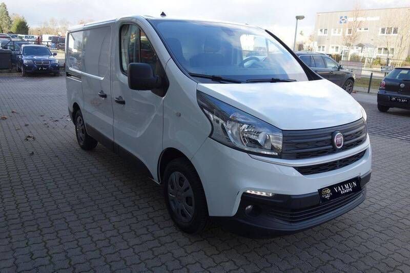 Branco Usado 2020 Fiat Talento Van | € 19.990 - Imagem 1/4