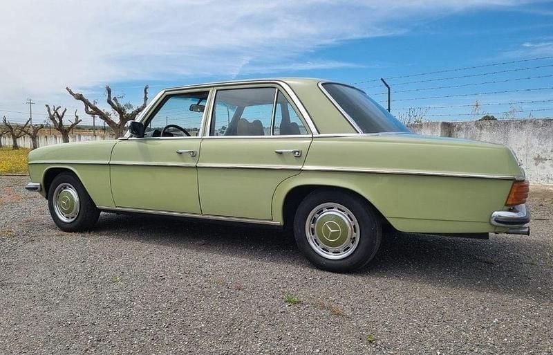 Usado Mercedes 240 1973 Sedan