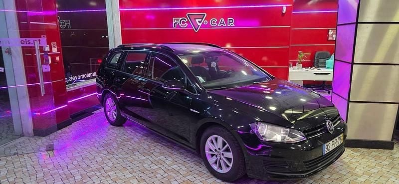 Usado VW Golf VII 110 HP (80 kW) 2015 Preto Carrinha