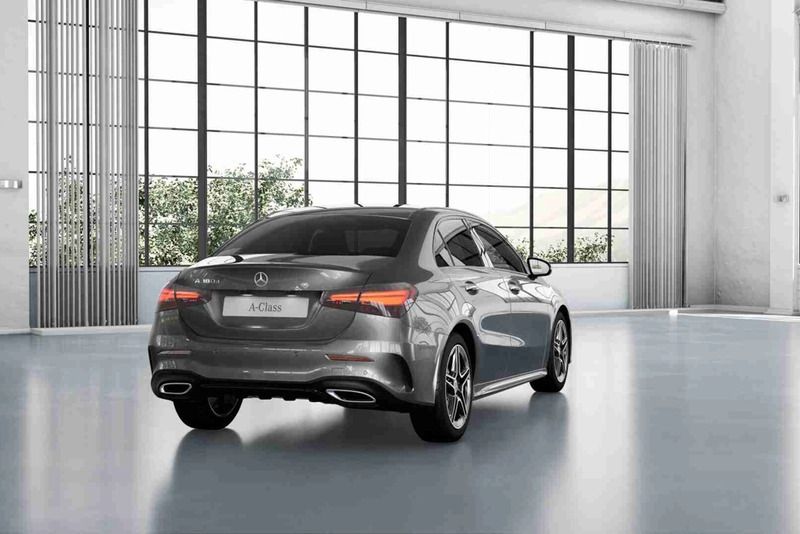 Cinzento Novo 2025 Mercedes A180 Sedan | € 49.777 - Imagem 1/4