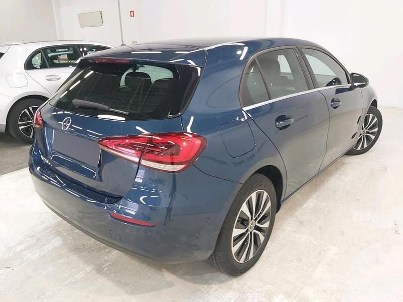 Usado Mercedes A250 Style 218 HP (160 kW) 2022 Azul
