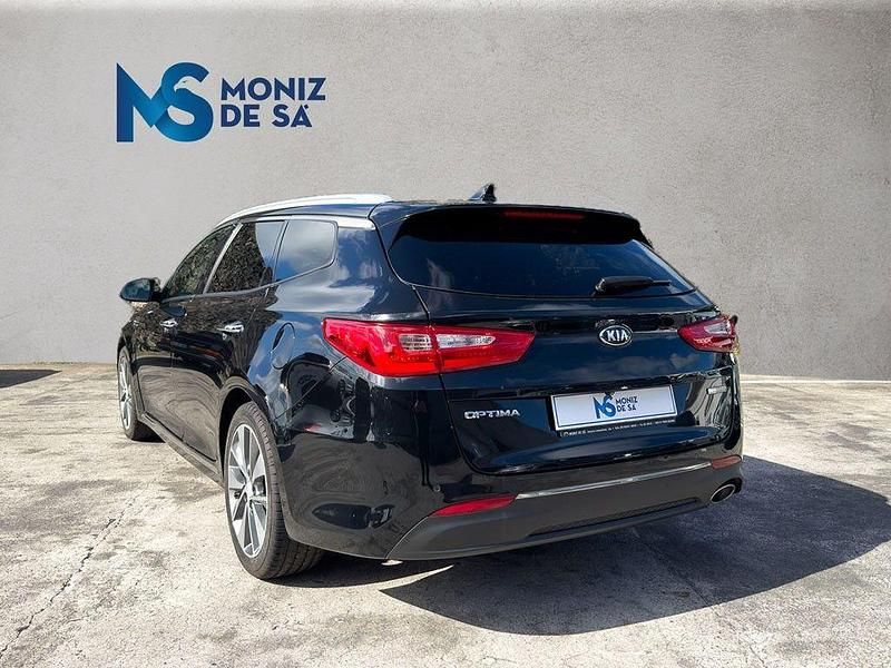 Usado Kia Optima 141 HP (103 kW) 2017 Preto Carrinha