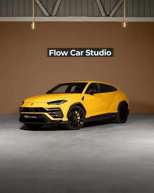 Amarelo Usado 2020 Lamborghini Urus SUV | € 305.000 - Imagem 1/4