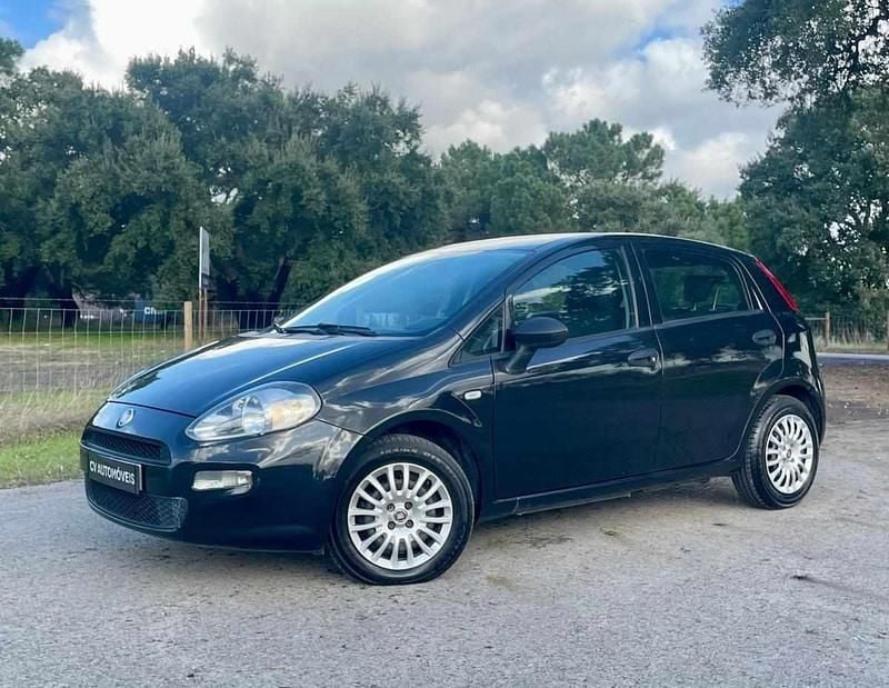 Preto Usado 2018 Fiat Punto Citadino | € 7.490 (Preço justo) - Imagem 1/4