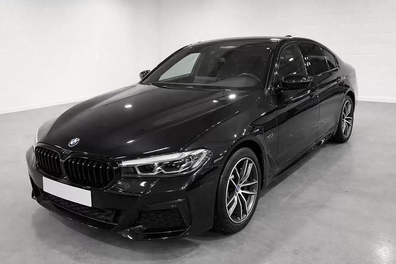 Preto Usado 2022 BMW 520 Sedan | € 36.900 (Preço justo) - Imagem 1/4
