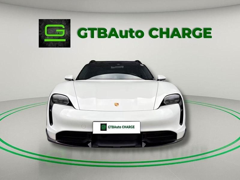 Branco Usado 2021 Porsche Taycan Sedan | € 83.999 (Preço justo) - Imagem 1/4