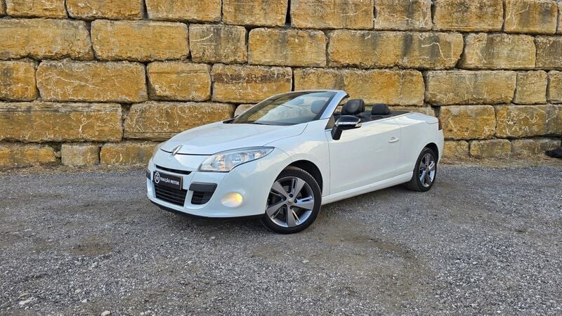 Branco Usado 2013 Renault Mégane Cabriolet Cabrios | € 13.500 - Imagem 1/4