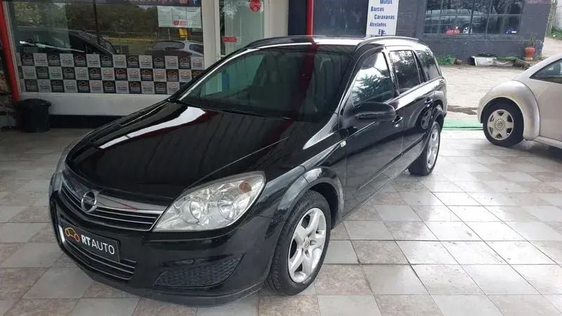 Usado Opel Astra Edition 90 HP (66 kW) 2008 Preto Carrinha