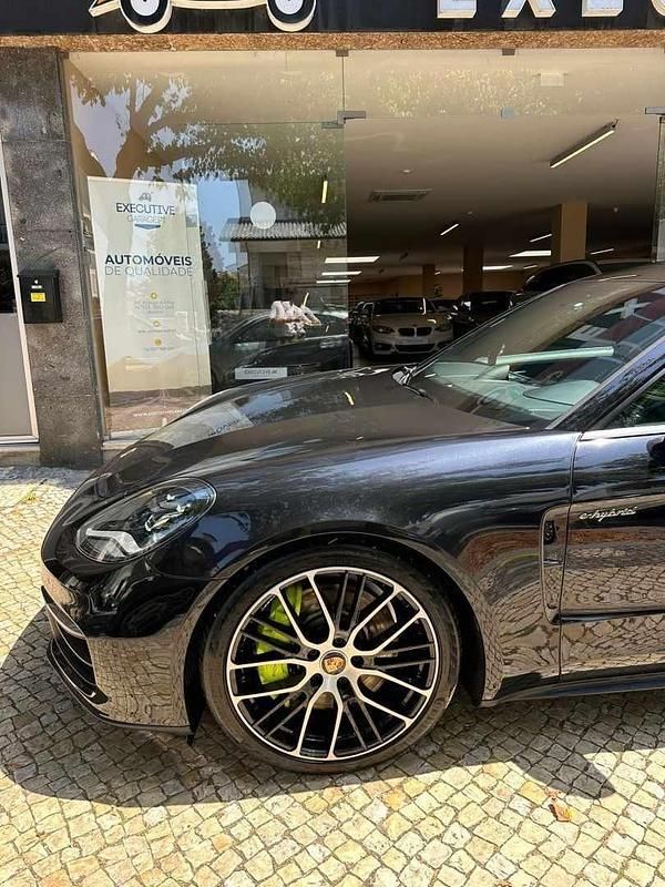 Usado Porsche Panamera Sport Turismo 462 HP (339 kW) 2021 Preto Sedan