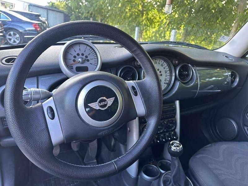 Usado Mini ONE 90 HP (66 kW) 2002 Azul Citadino