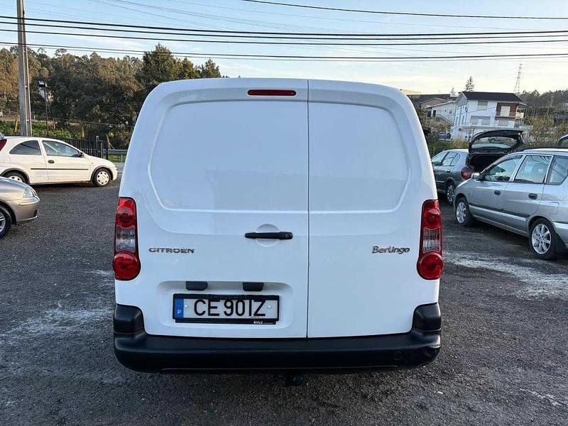 Usado Citroën Berlingo 90 HP (66 kW) 2010 Branco Monovolume