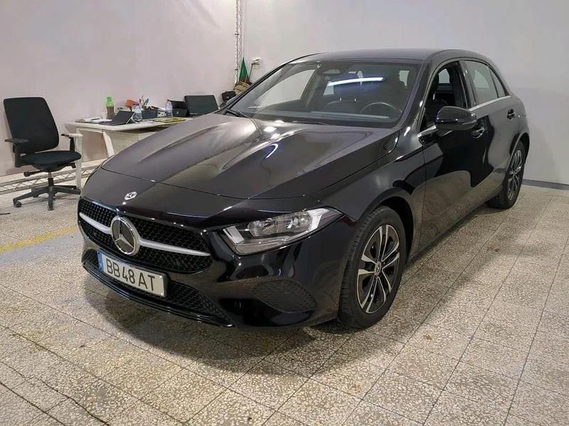 Preto Usado 2023 Mercedes A250 Sedan | € 35.100 (Preço justo) - Imagem 1/4