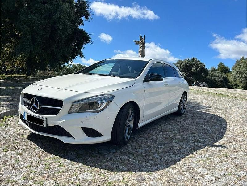 Usado 2016 Mercedes CLA180 Sedan | € 16.250 - Imagem 1/4