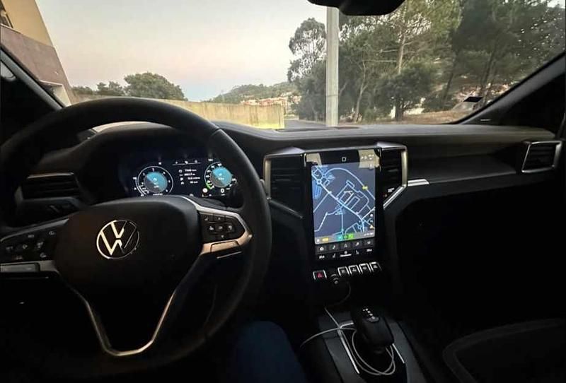 Usado VW Amarok 204 HP (150 kW) 2024 Cinzento Pickup