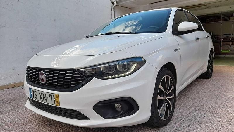 Usado 2019 Fiat Tipo Lounge Sedan | € 9.500 (Bom preço) - Imagem 1/4