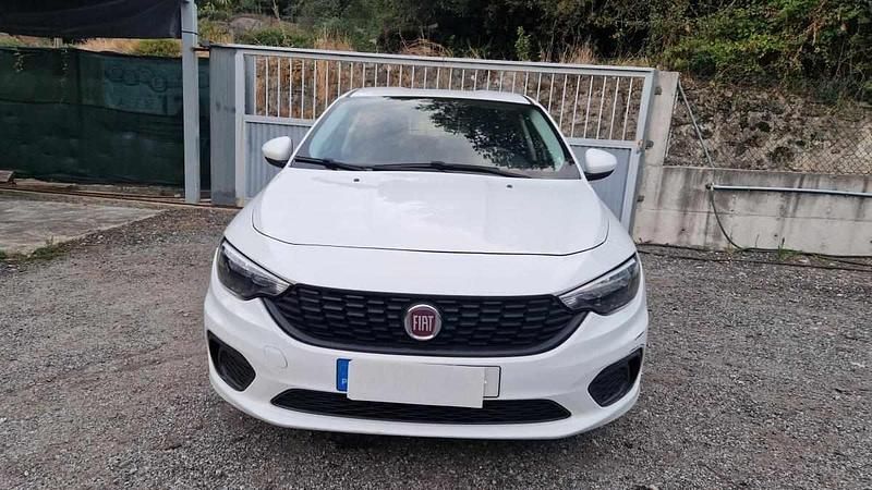 Branco Usado 2020 Fiat Tipo Citadino | € 6.495 - Imagem 1/4