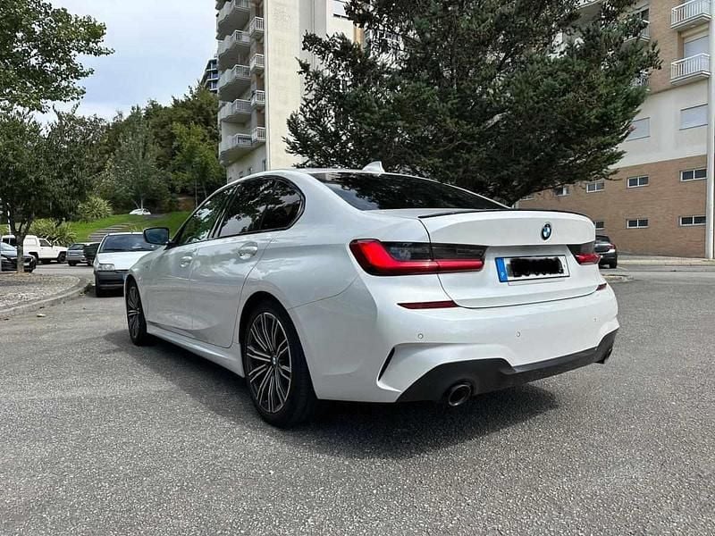 Usado BMW 320 Shadowline 184 HP (135 kW) 2019 Branco Sedan