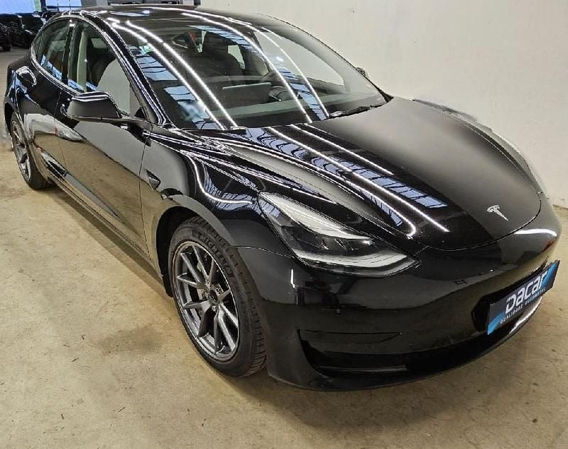 Preto Usado 2021 Tesla Model 3 Sedan | € 23.699 (Bom preço) - Imagem 1/4