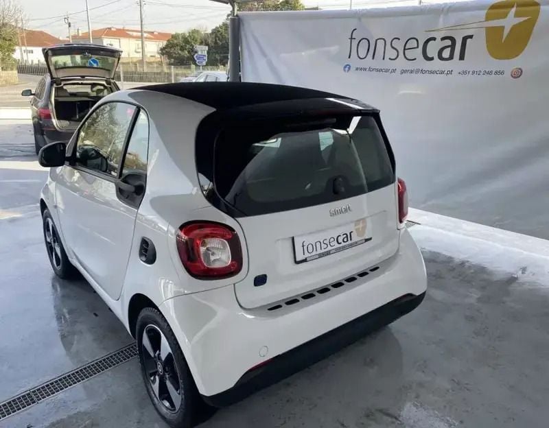 Usado Smart ForTwo Electric Drive Passion 60 kW (82 HP) 2021 Branco Citadino