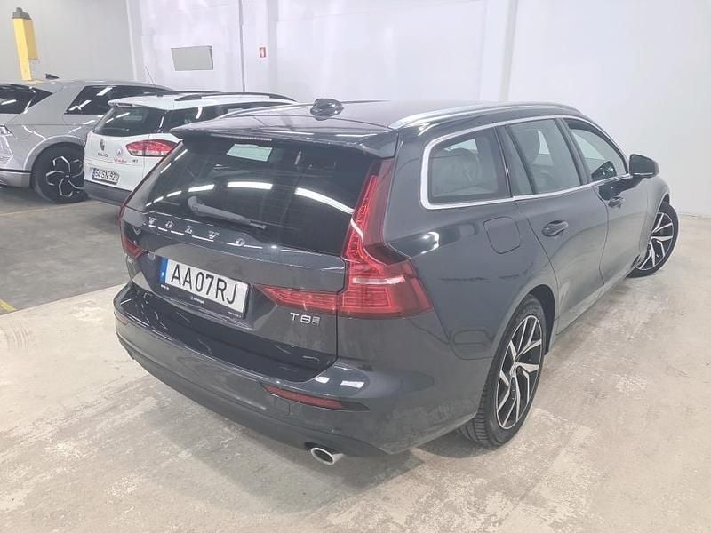 Usado Volvo V60 390 HP (286 kW) 2020 Cinzento Carrinha