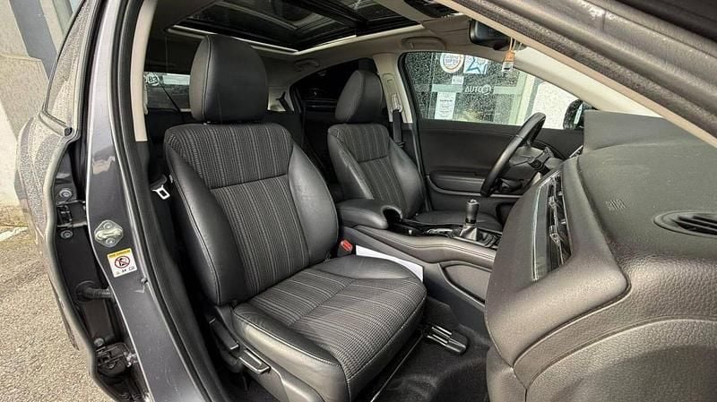 Usado Honda HR-V 120 HP (88 kW) 2018 Cinzento SUV