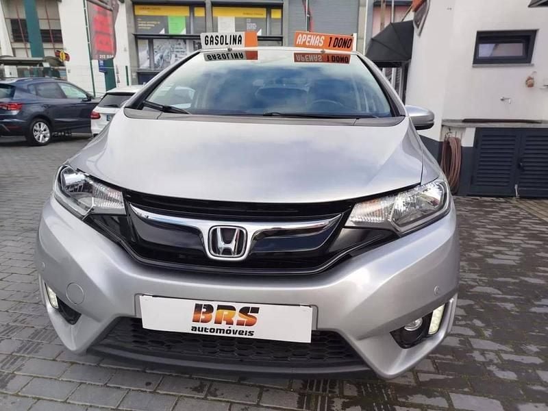 Cinza prata Usado 2017 Honda Jazz Elegance Citadino | € 15.950 (Preço justo) - Imagem 1/4