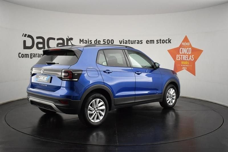 Usado VW T-Cross Life 95 HP (69 kW) 2022 Azul SUV