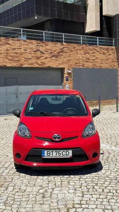 Usado 2013 Toyota Aygo Citadino | € 4.300 - Imagem 1/4