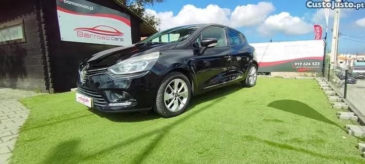 Preto Usado 2017 Renault Clio IV LIMITED Sedan | € 10.400 (Preço elevado) - Imagem 1/1