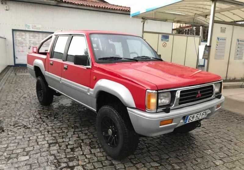 Vermelho Usado 1995 Mitsubishi L200 Pickup | € 2.500 - Imagem 1/4