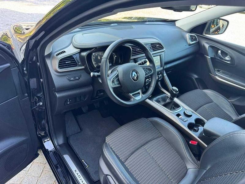 Usado Renault Kadjar XMOD 130 HP (95 kW) 2017 Preto SUV