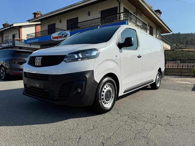 Branco Usado 2022 Fiat Scudo Van | € 22.990 - Imagem 1/4