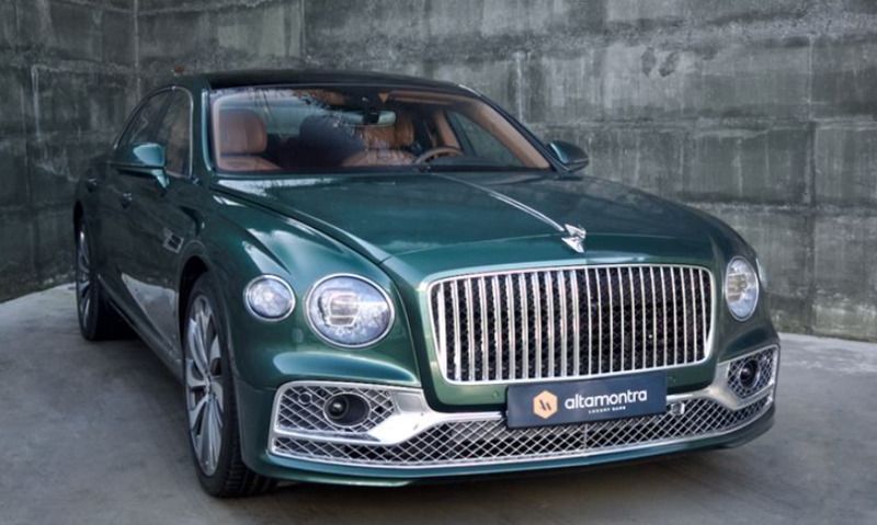 Verde Usado 2022 Bentley Flying Spur Sedan | € 220.900 - Imagem 1/4